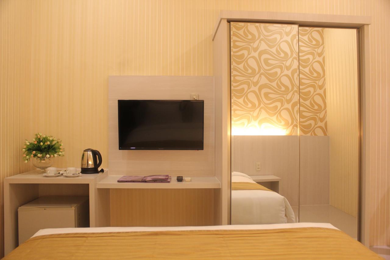 Lj Hotel Medan Exteriér fotografie